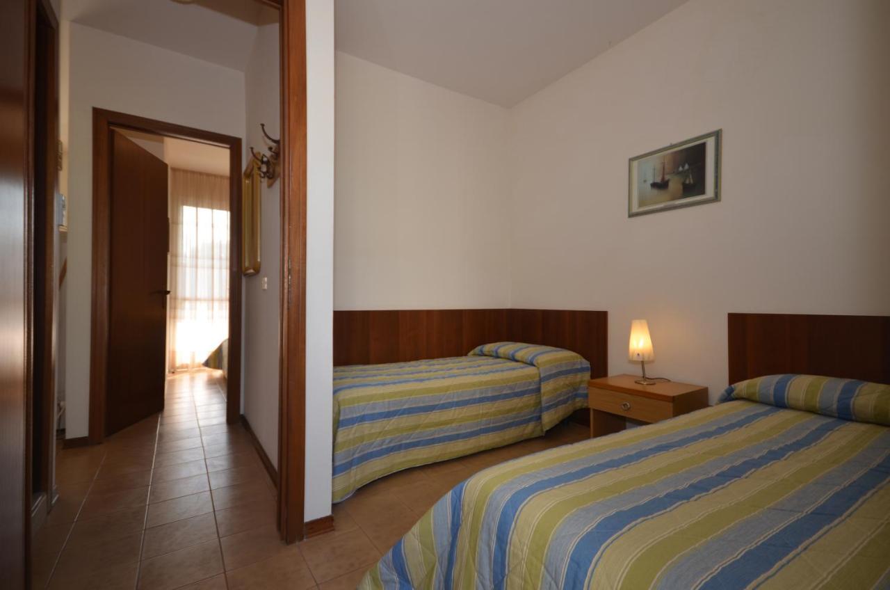 Appartamenti Sirio Via Pesci 6,8,14 Bibione Exterior photo